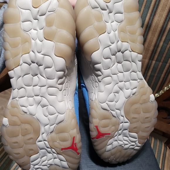 Jordan Sneakers in Blue and White - Picture 8 of 8